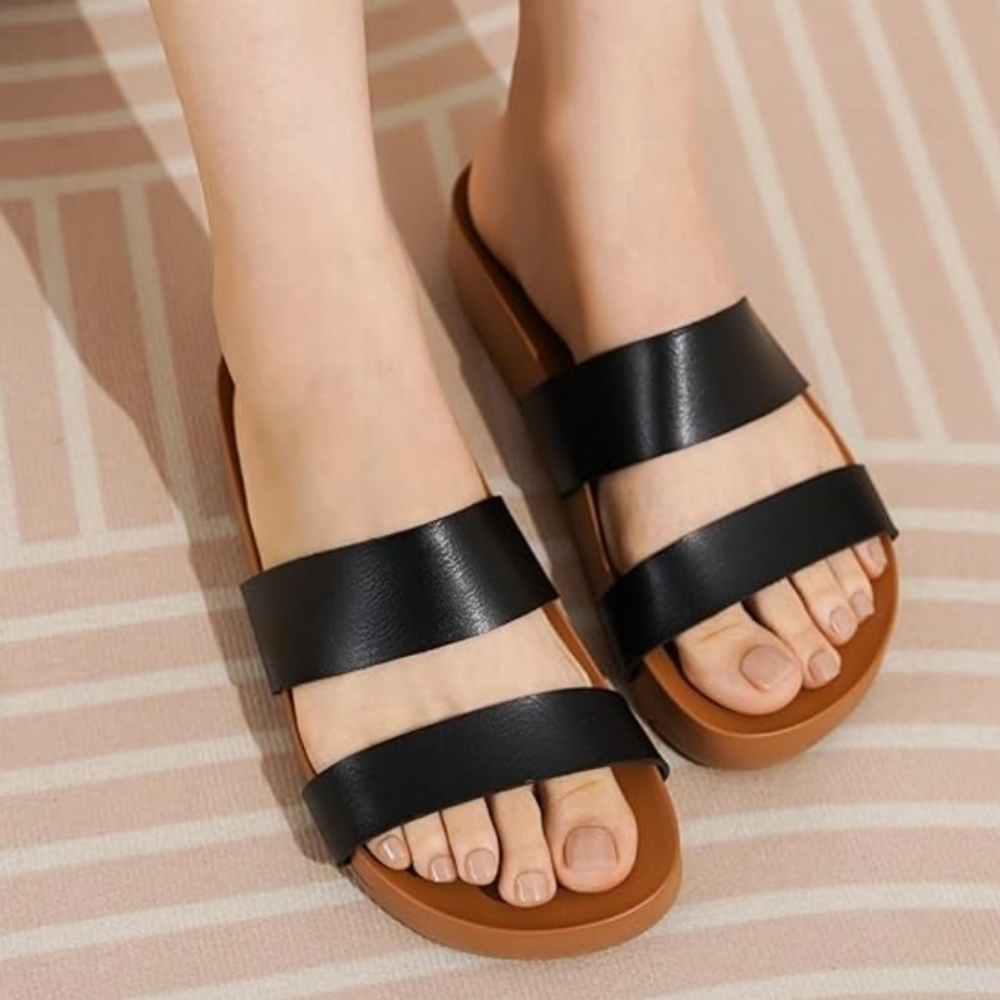 Women's Double-Strap Slide Sandals in Black NWT
